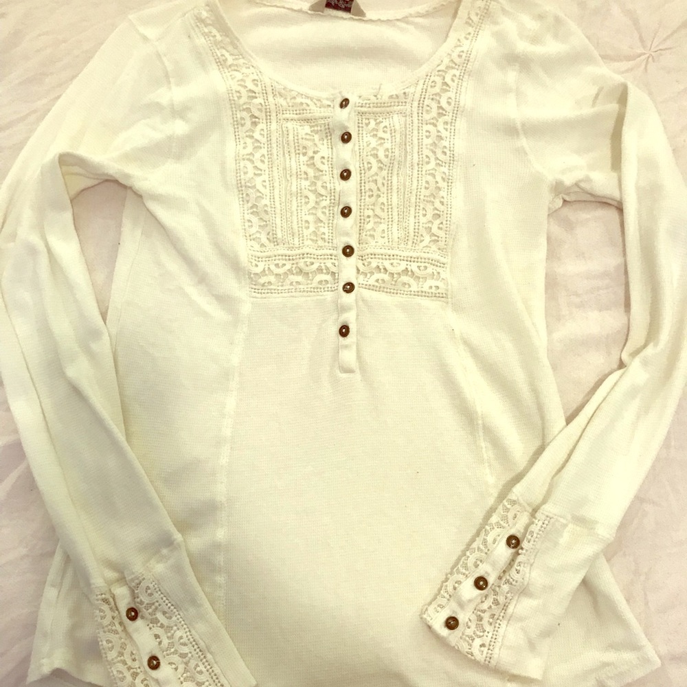 Lucky brand long sleeve blouse with lace detail